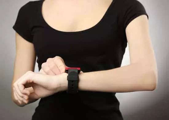 how to measure heart rate with smart watch